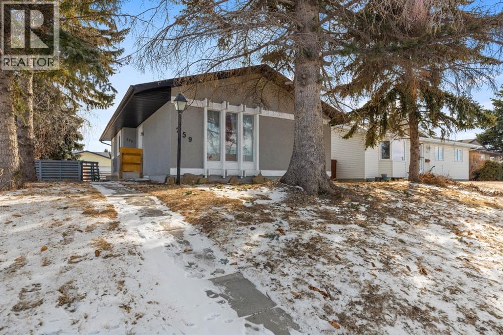 259 MANORA Crescent NE