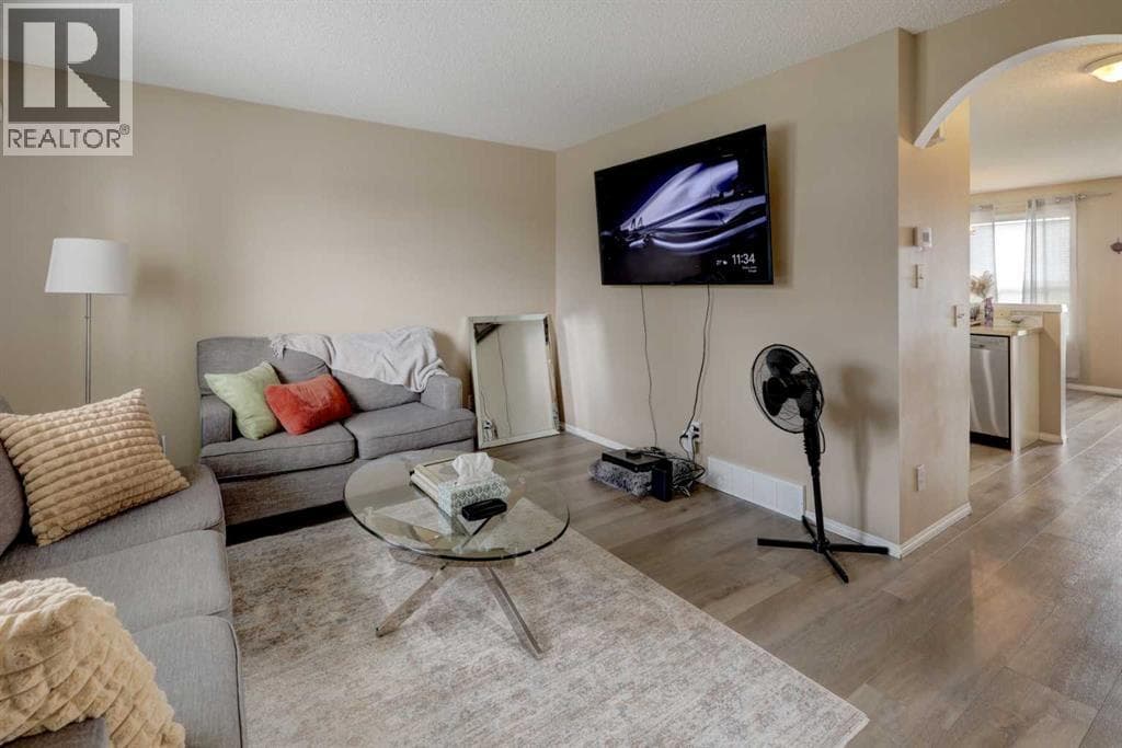 22 Tarington Landing NE