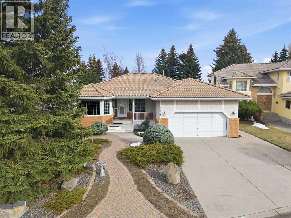 240 Varsity Estates Terrace NW
