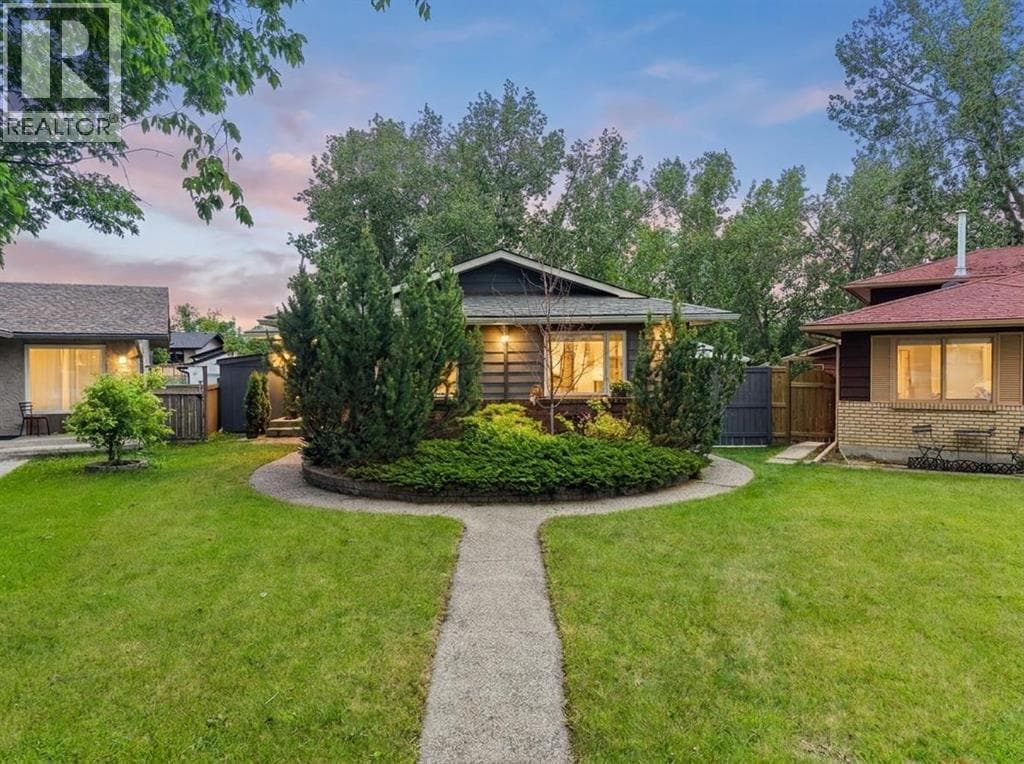331 Midglen Place SE