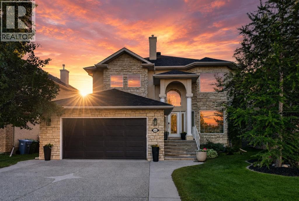 165 Strathlea Place SW