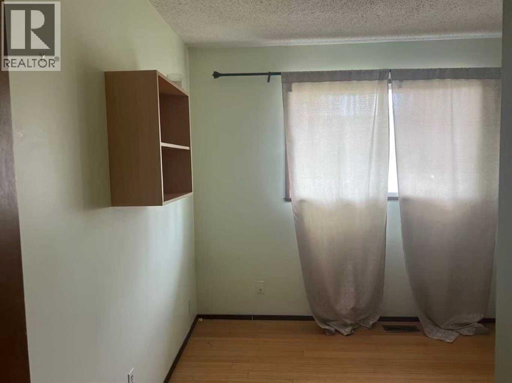 105 Valhalla Crescent NW — photo 10