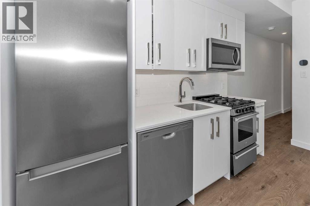 305, 110 18A Street NW — photo 13