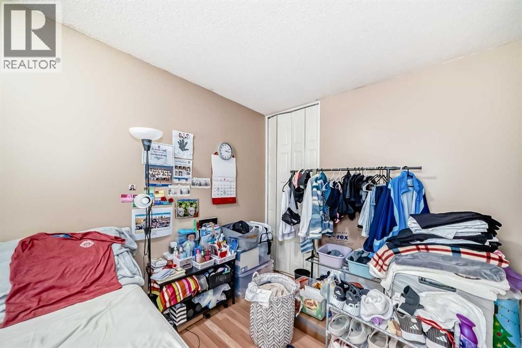 609 40 Street NE — photo 22