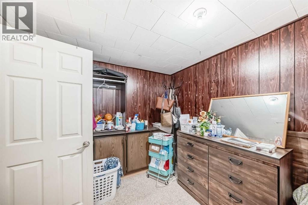 609 40 Street NE — photo 32