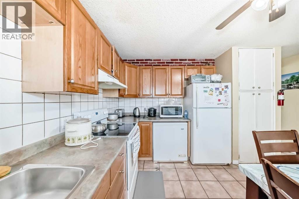 609 40 Street NE — photo 12