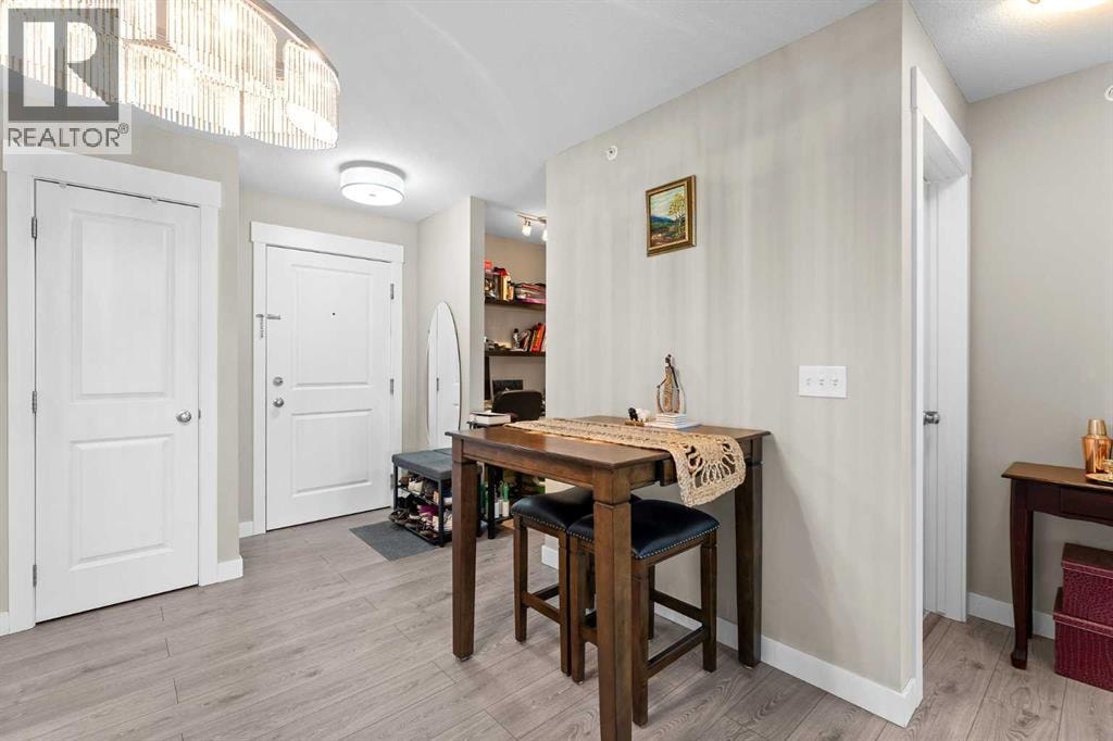3407, 11 Mahogany Row SE — photo 4