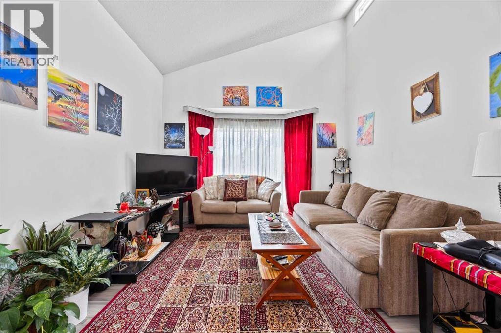 44 Taraglen Place NE — photo 6