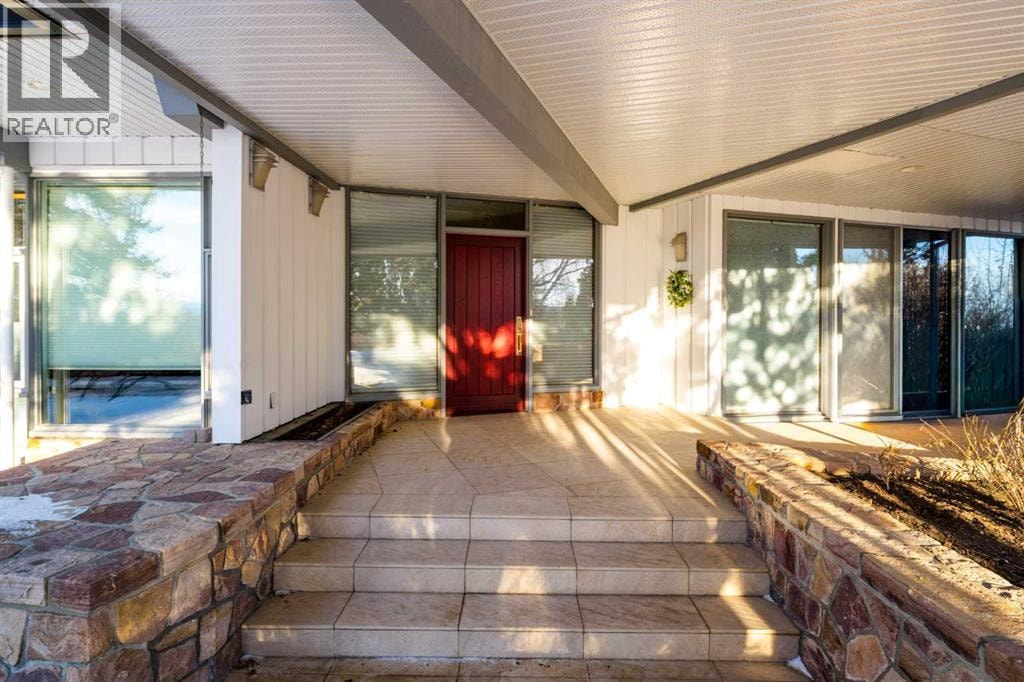 187 Slopeview Drive SW — photo 31