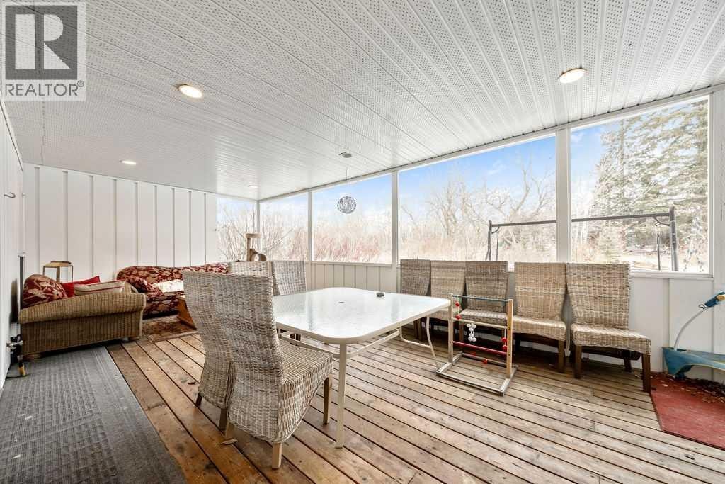 187 Slopeview Drive SW — photo 24
