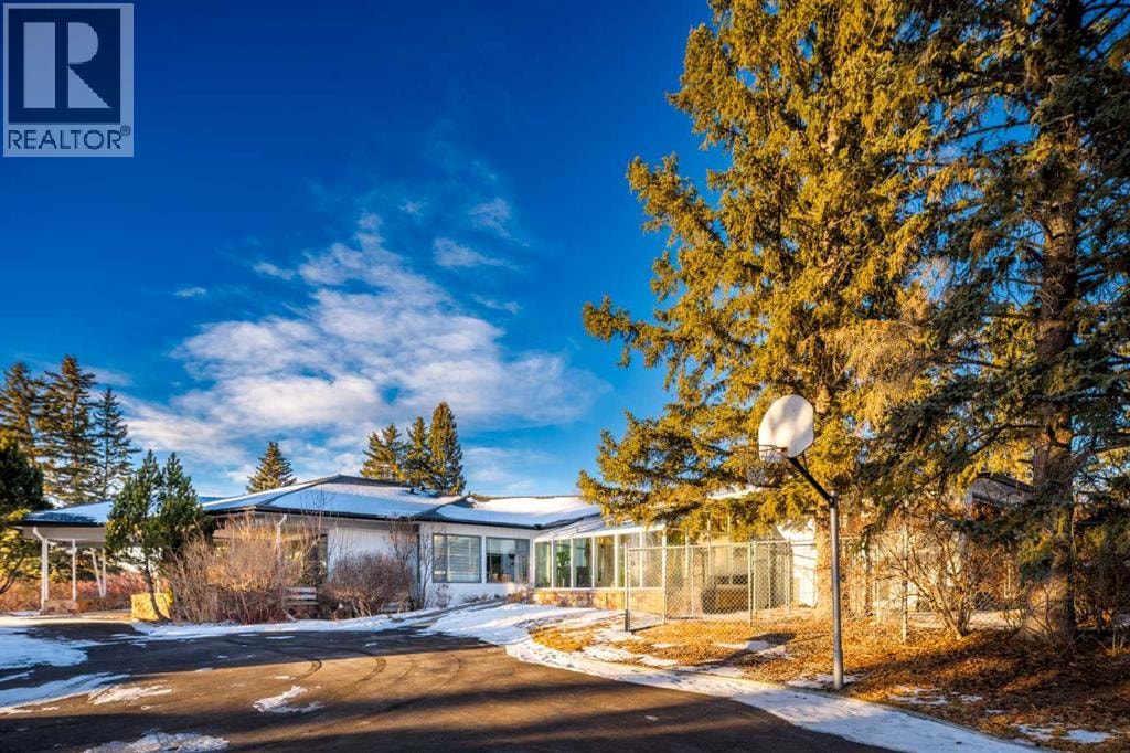 187 Slopeview Drive SW — photo 33