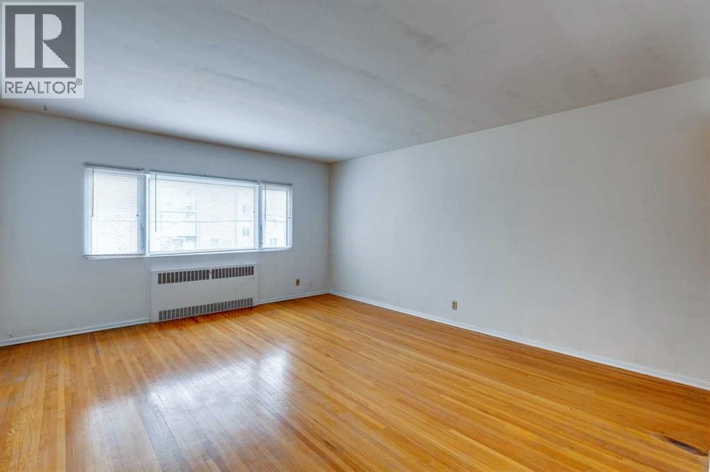 1216 15 Avenue SW — photo 34