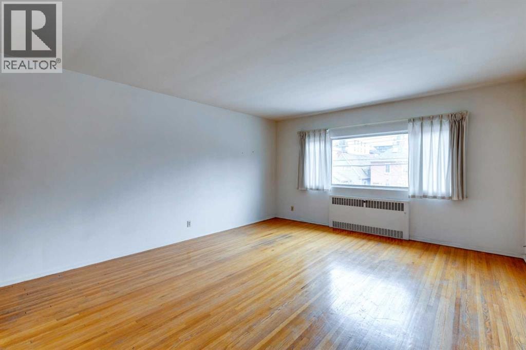 1216 15 Avenue SW — photo 38