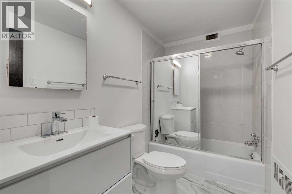 1216 15 Avenue SW — photo 12