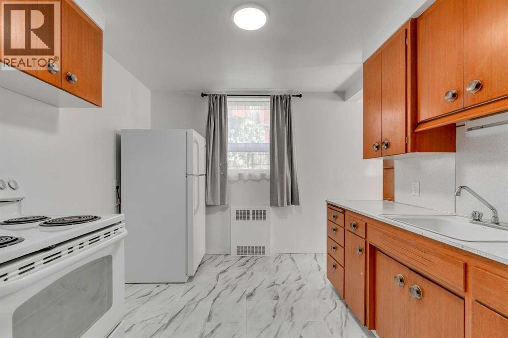 1216 15 Avenue SW — photo 14