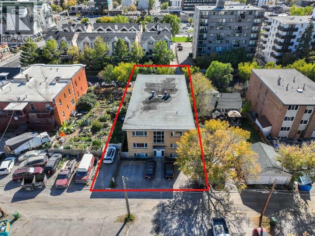 1216 15 Avenue SW — photo 2
