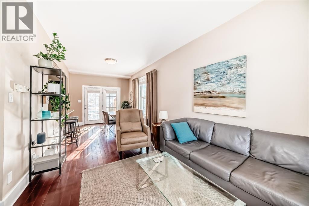 2125 36 Avenue SW — photo 14
