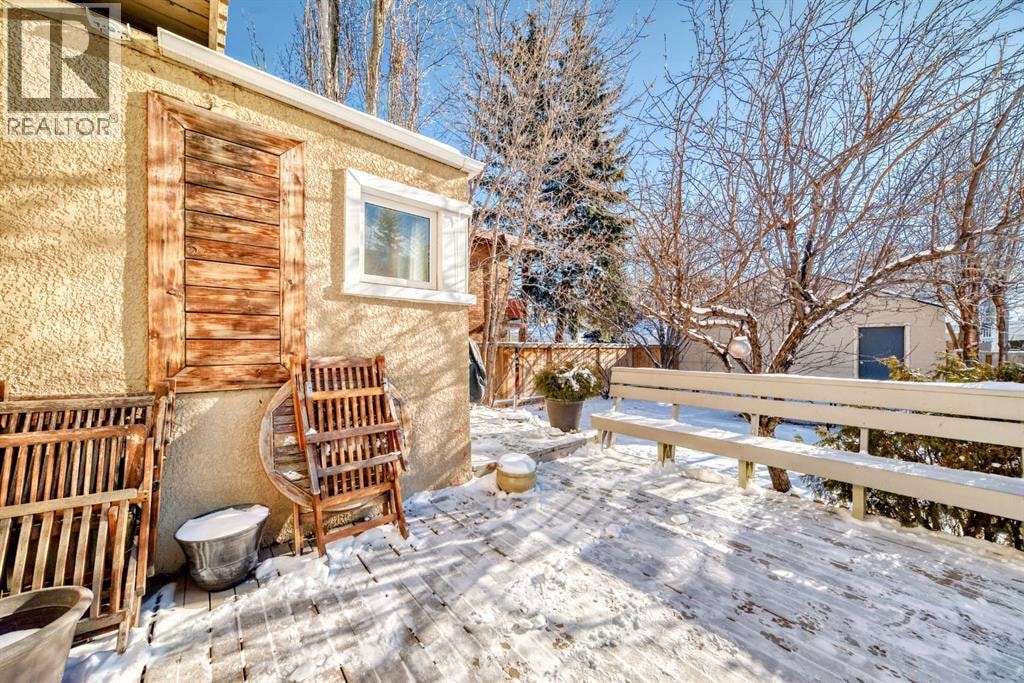 2125 36 Avenue SW — photo 30