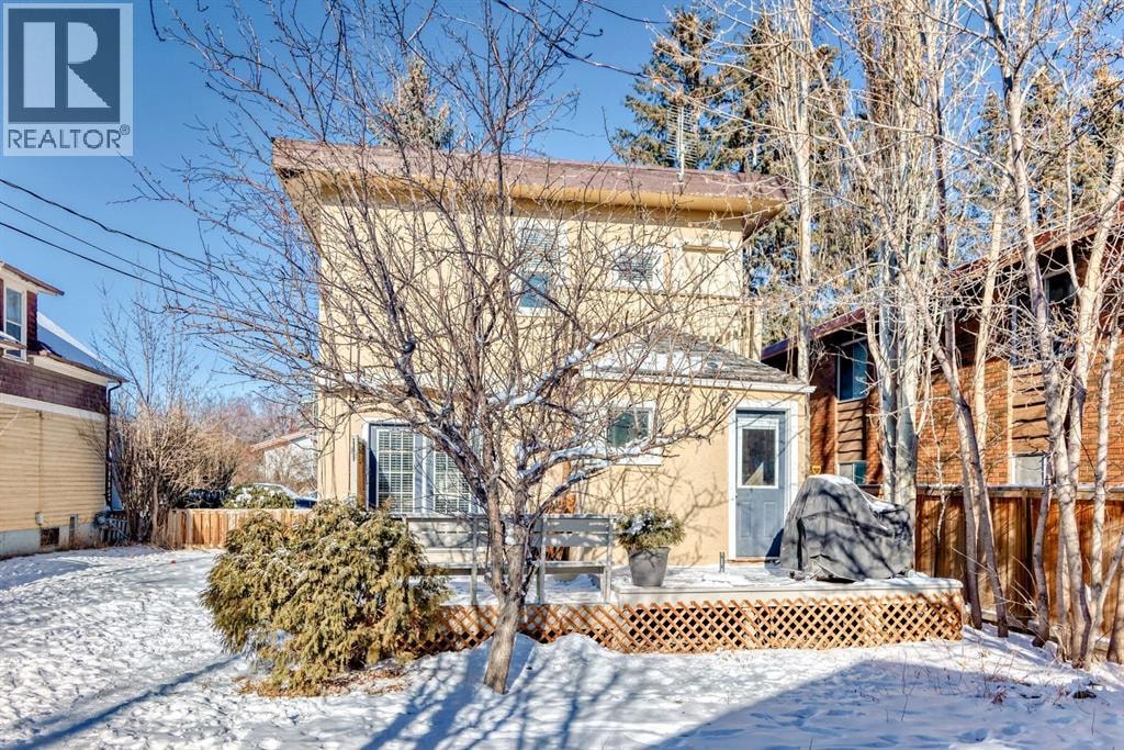 2125 36 Avenue SW — photo 33