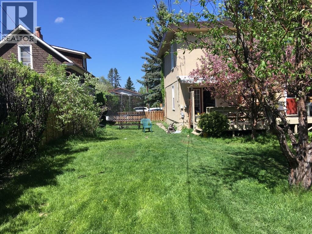 2125 36 Avenue SW — photo 5