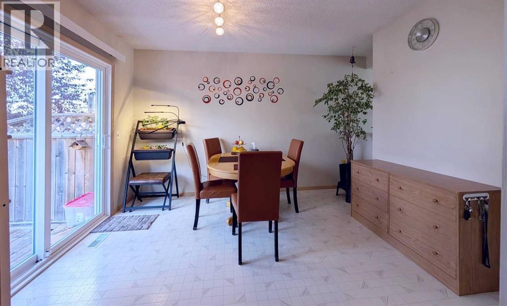 12 Shawbrooke Court SW — photo 16