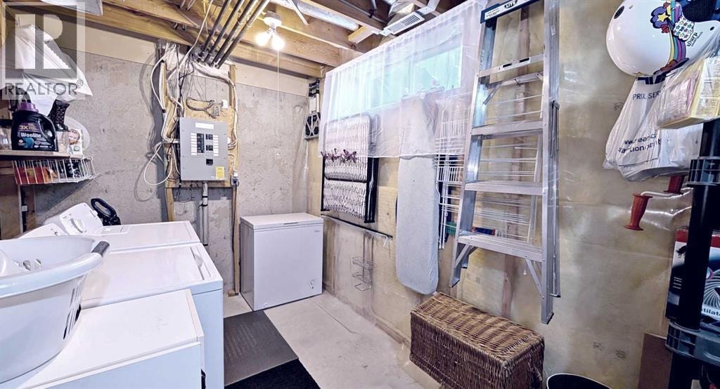 12 Shawbrooke Court SW — photo 37