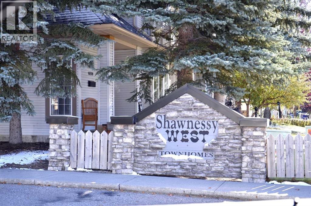 12 Shawbrooke Court SW — photo 2