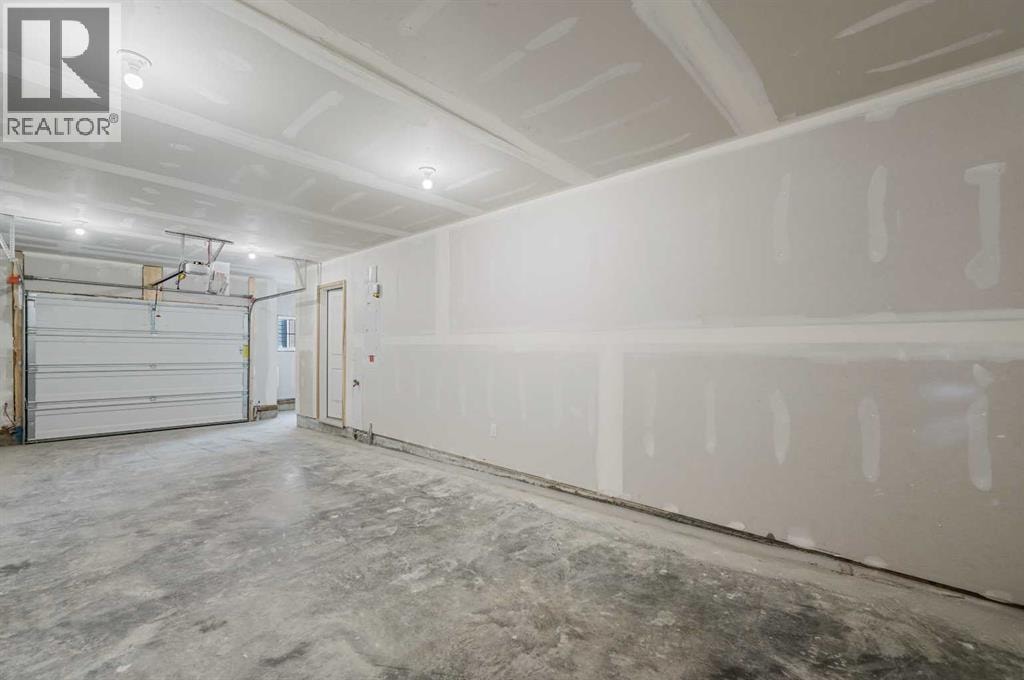 607 Mahogany Road SE — photo 16