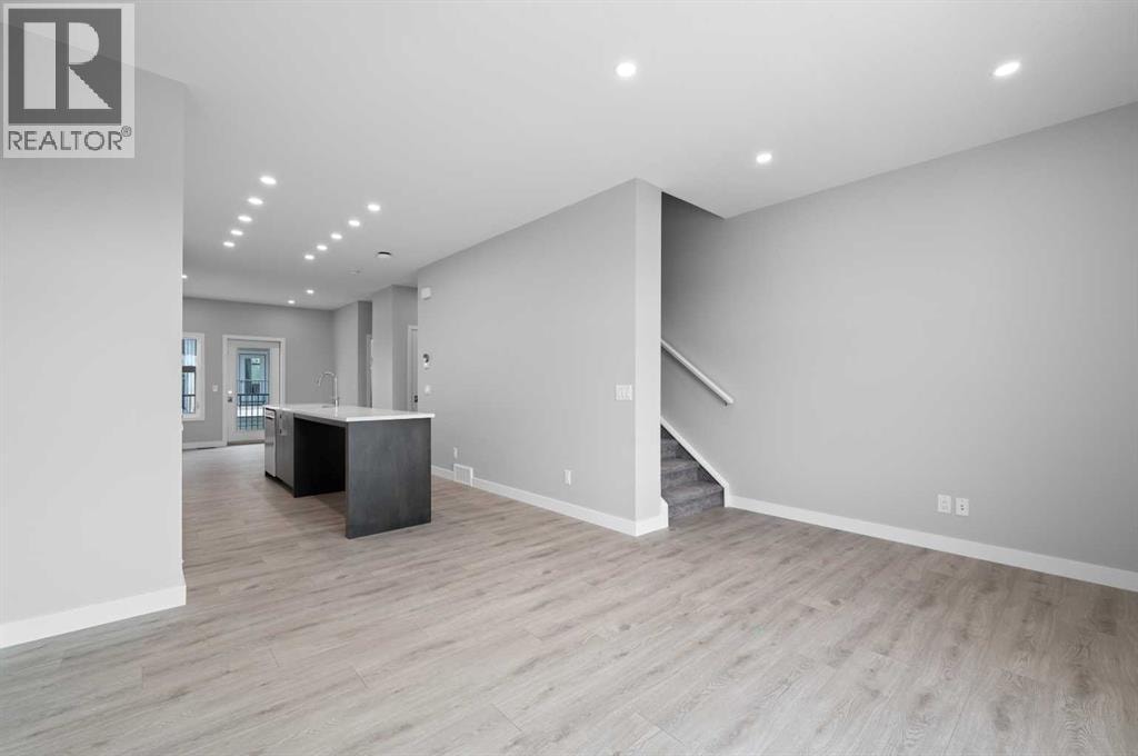 607 Mahogany Road SE — photo 9