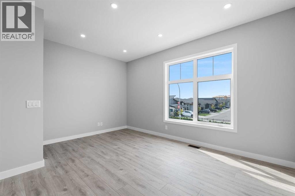 607 Mahogany Road SE — photo 8