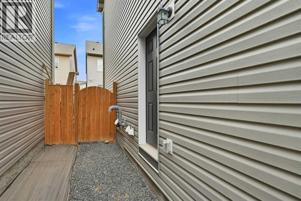 228 Carringham Road — photo 47