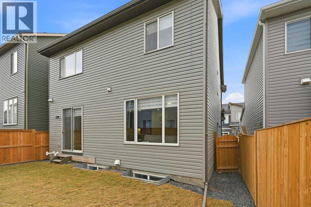 228 Carringham Road — photo 45