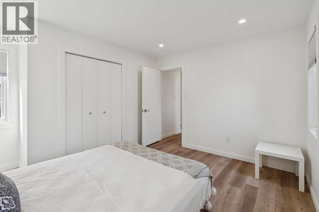 809 9 Street NE — photo 18