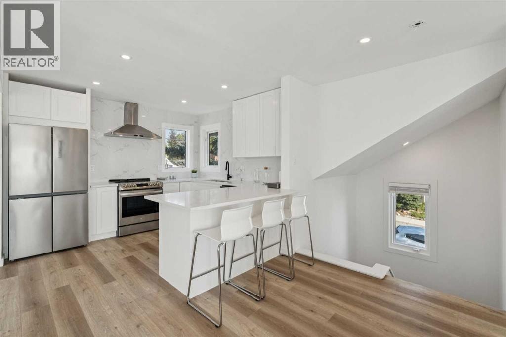 809 9 Street NE — photo 5