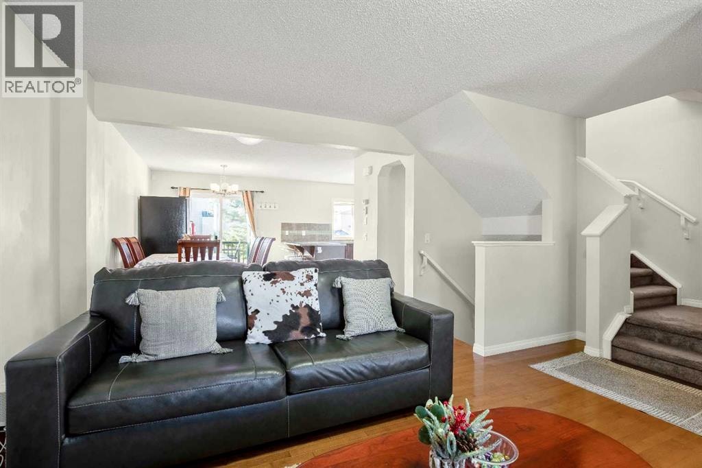 8339 Saddlebrook Drive NE — photo 3