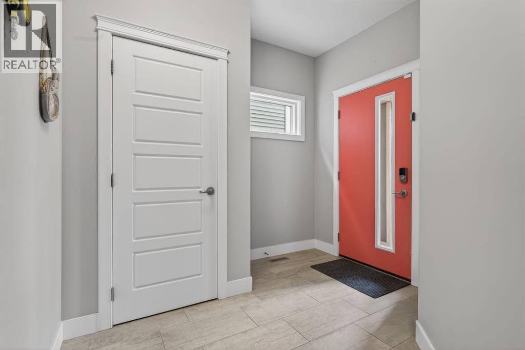 908 Midtown Avenue SW — photo 3