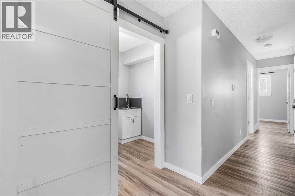 183 Penbrooke Close SE — photo 9