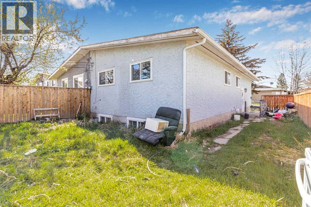 183 Penbrooke Close SE — photo 31