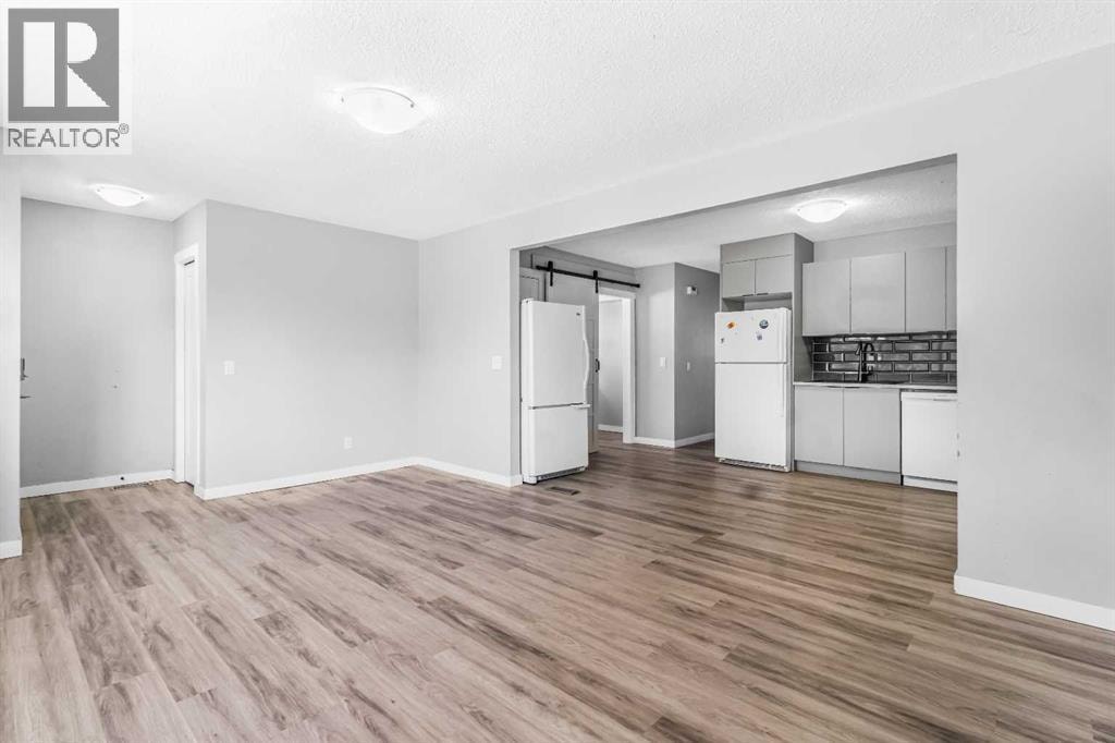 183 Penbrooke Close SE — photo 4
