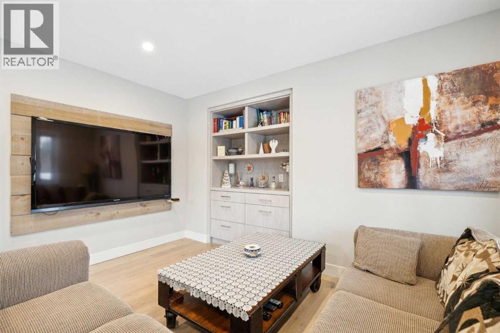 16 MEADOWLARK Crescent SW — photo 12