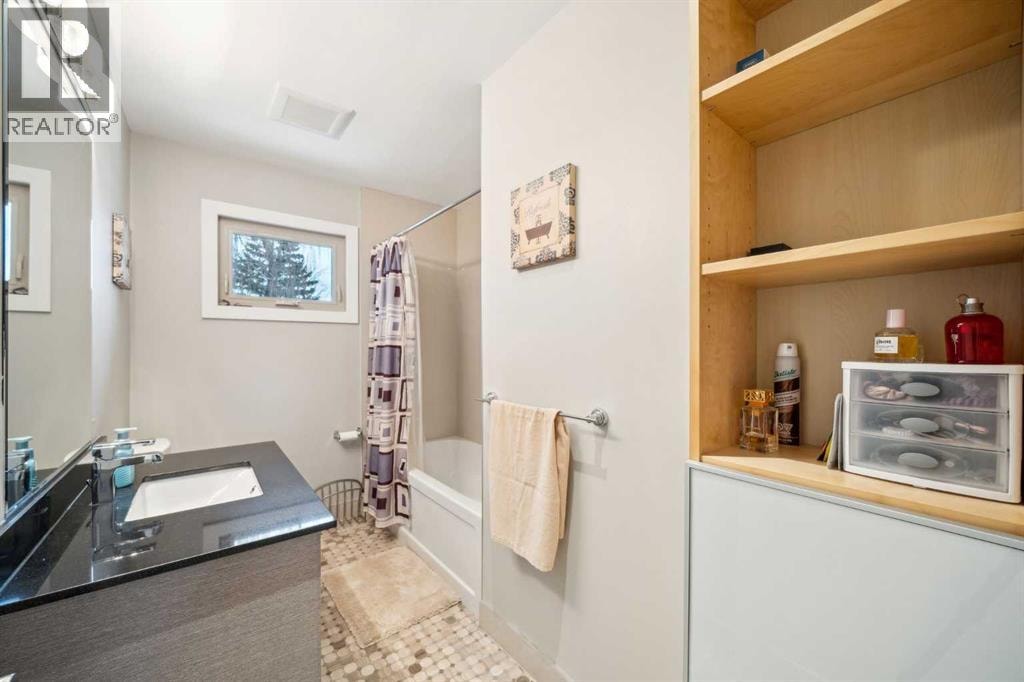 16 MEADOWLARK Crescent SW — photo 21