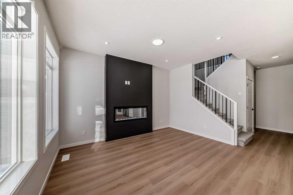 374 Corner Glen Way NE — photo 7