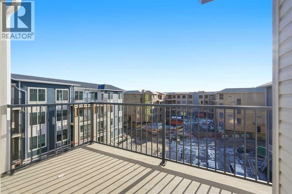 2425, 15 Skyview Point Crescent NE — photo 31