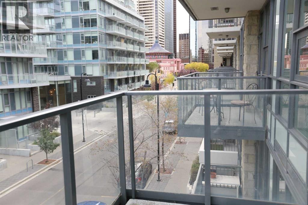 304, 51 Waterfront Mews SW — photo 14