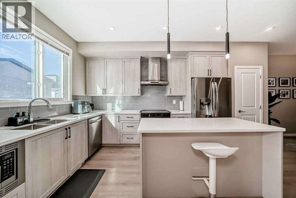 455 Tekarra Drive NW — photo 13