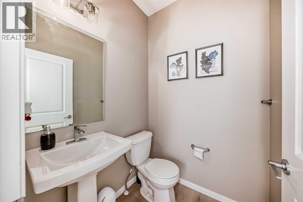 455 Tekarra Drive NW — photo 14