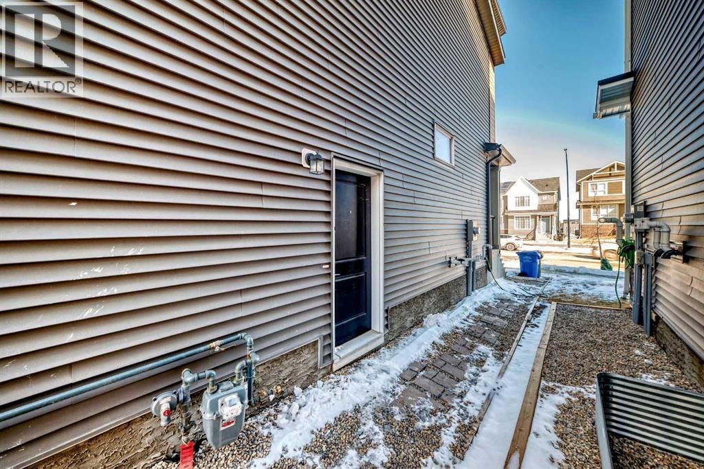 455 Tekarra Drive NW — photo 30