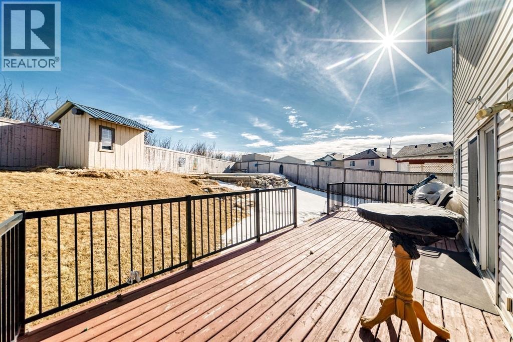 16 Saddlecrest Park NE — photo 41