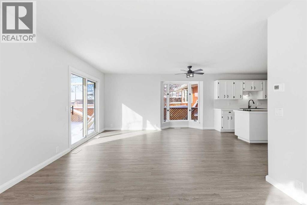 5031 Vienna Drive NW — photo 15