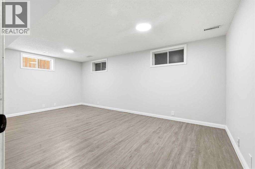 5031 Vienna Drive NW — photo 29